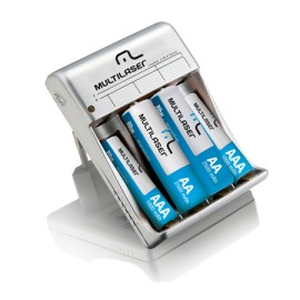 Carregador de Pilhas Multilaser AA e AAA c/ 2 Pilhas AA 2500mAh e 2 Pilhas AAA 900 mAh Bivolt - CB045